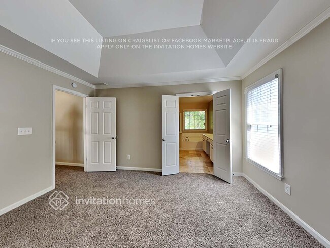 Building Photo - 1613 Babbling Brook Cove