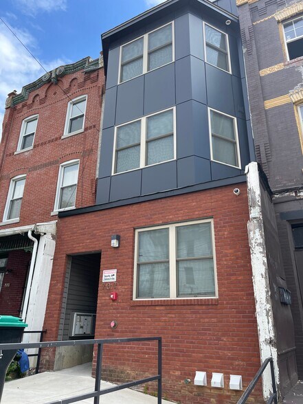 Building Photo - 707 N 40th St