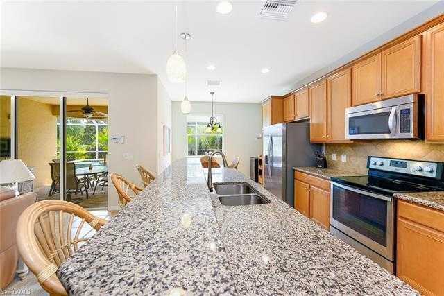 Building Photo - Elegant Furnished 3-Bedroom + Den Pool Home in VillageWalk of Bonita Springs – Available for Seas...
