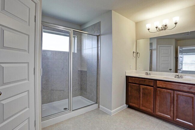 Building Photo - 18211 Alora Springs Trace