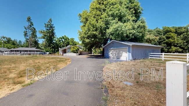 Building Photo - 5050 Old Redwood Hwy