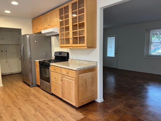 Building Photo - Goleta 3 Bedroom Home