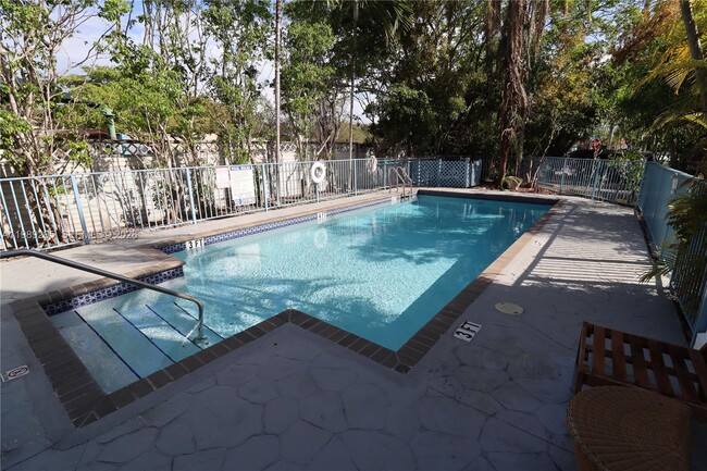 Building Photo - 16531 NE 35th Ave