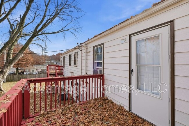 Building Photo - 1007 N Scott Ave