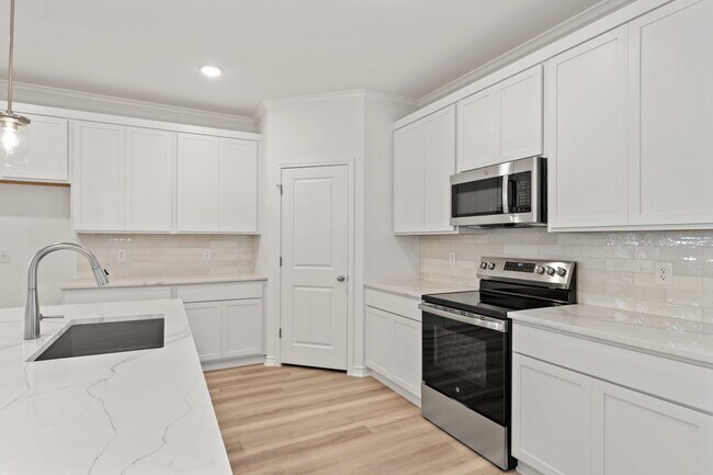 Building Photo - 7228 Caladium Dr