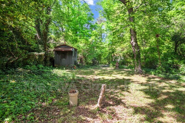 Building Photo - 2517 Haden Ave