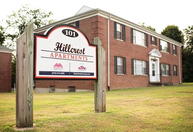 Building Photo - Hillcrest Apartments