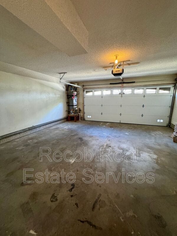 Building Photo - 3473 Mission Mesa Way