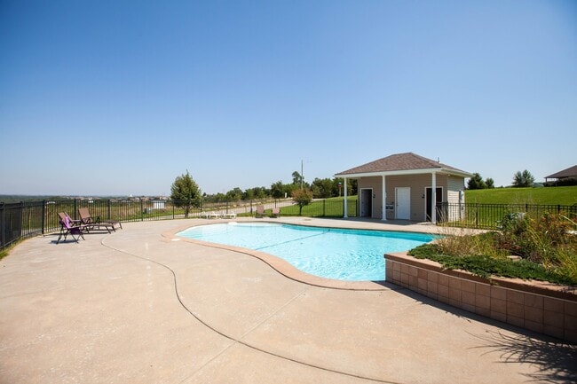 Building Photo - 3D Tour Available - Quick Access to Fort Riley + Community Pool + Washer & Dryer + Lawn Care incl...