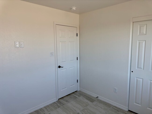 Building Photo - Almost New Three Bedroom Two Bath Home