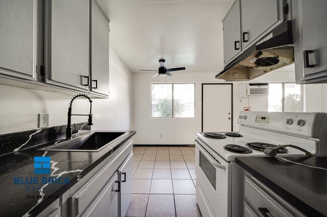 Building Photo - 8204 Langdon Ave