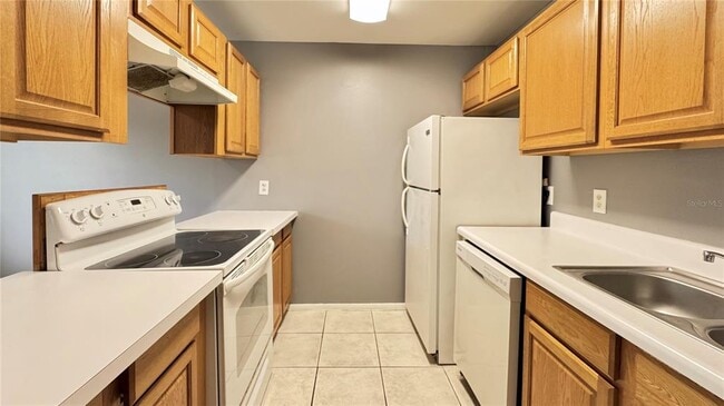 Building Photo - 5517 Decatur St