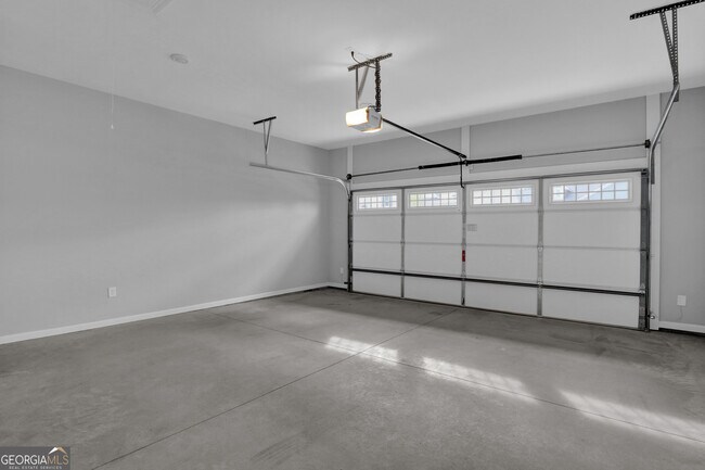 Building Photo - 35 Club Cresswind Dr