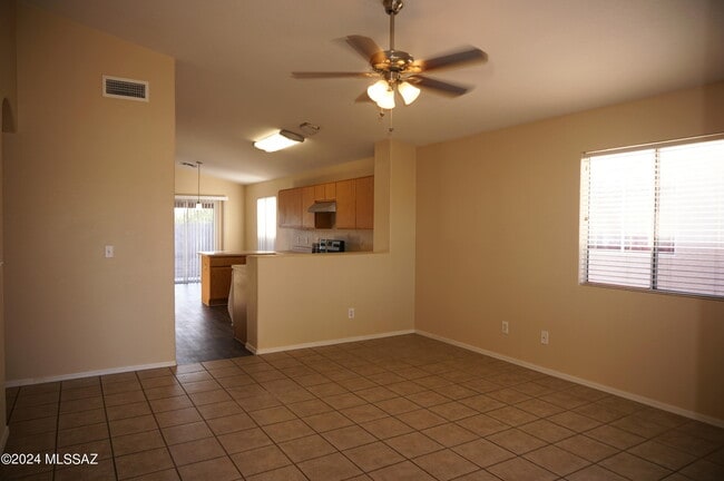 Building Photo - 2201 S St Suzanne Dr
