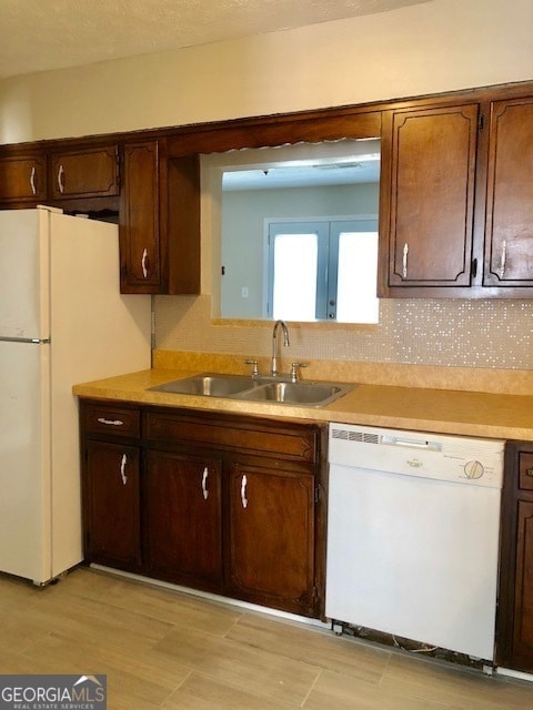 Building Photo - 5958 Sherwood Pl