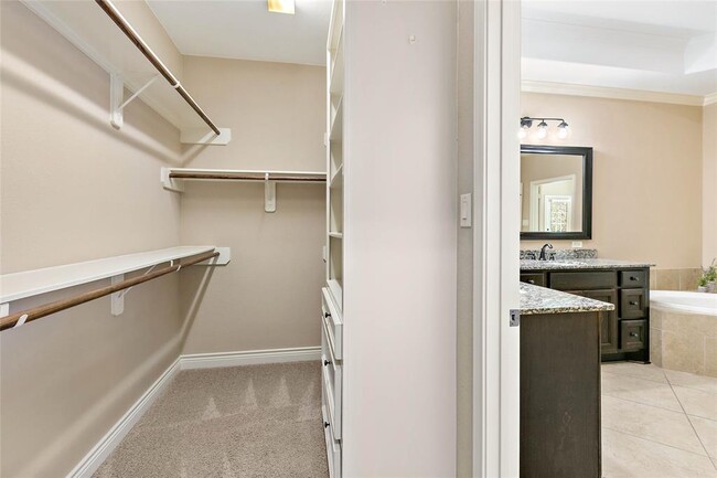 Building Photo - 68 Daffodil Meadow Pl