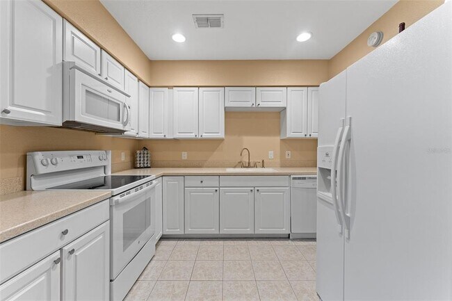 Building Photo - 7911 Lovegren Ln
