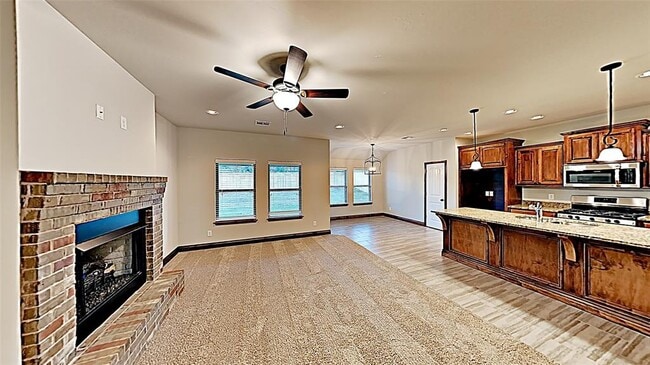 Building Photo - 412 Charles Ct