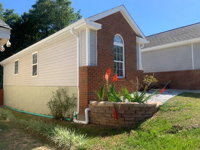 Building Photo - 2871 Alexis Ln