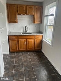 Building Photo - 256 Wyoming Ave