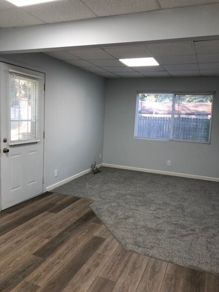 living room - 306 E Henry St