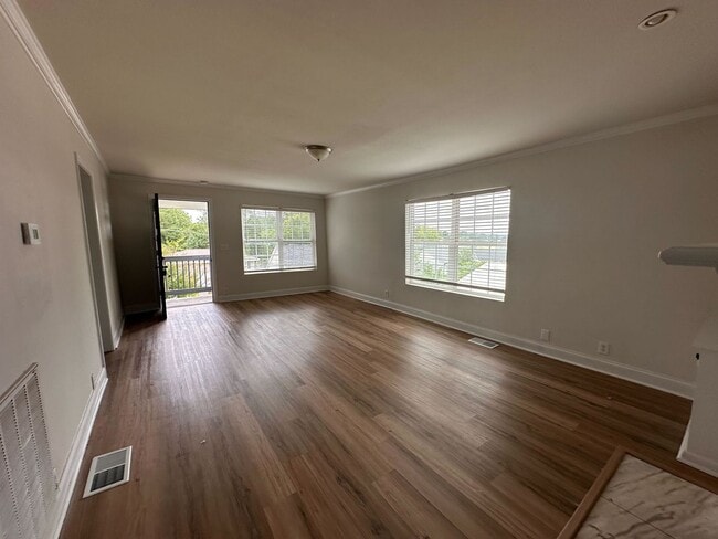 Building Photo - Immaculate 3 Bedroom Home For Rent In Soug...