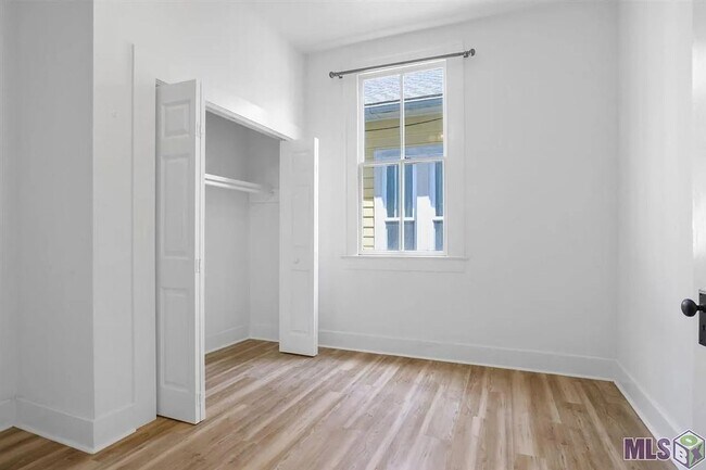 Building Photo - Charming 3 bedroom home in Historic Spanish Town