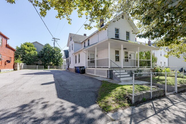 Building Photo - 5515 Bridge Ave