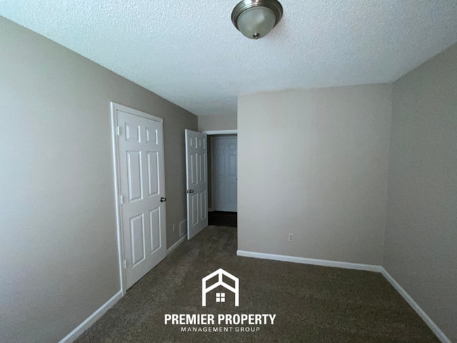 Building Photo - Charming 3BR/2BA in Raleigh | Hardwood Floors & Large Fenced Backyard