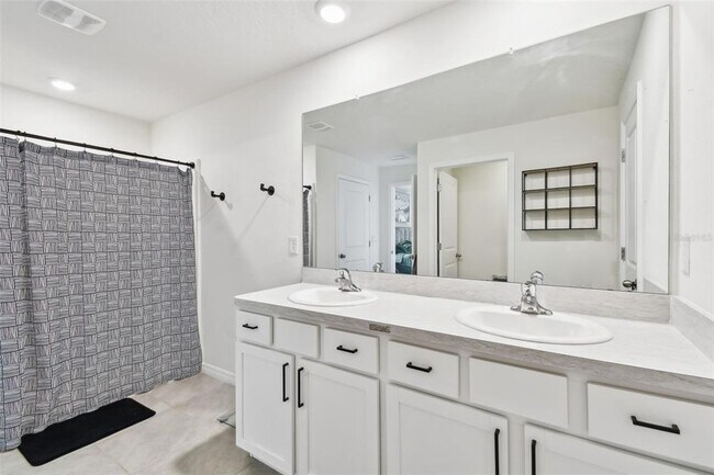 Building Photo - 7380 Sail Clover Ln