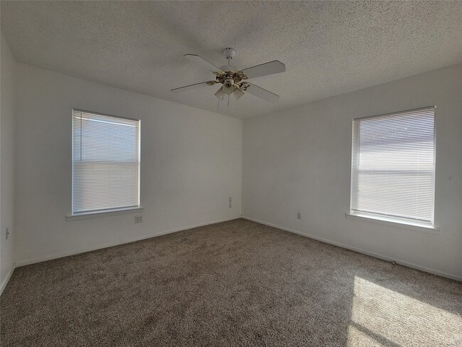 Building Photo - 3820 Modlin St