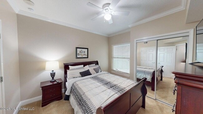 Building Photo - 2228 Beach Dr