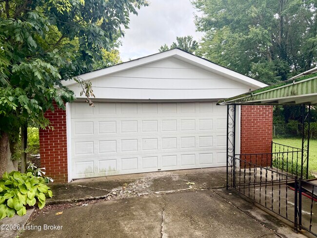 Building Photo - 265 S Circlecrest Dr