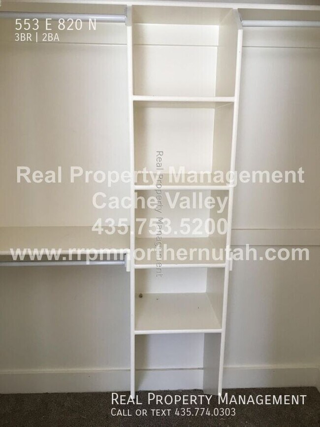 Building Photo - 553 E 820 N