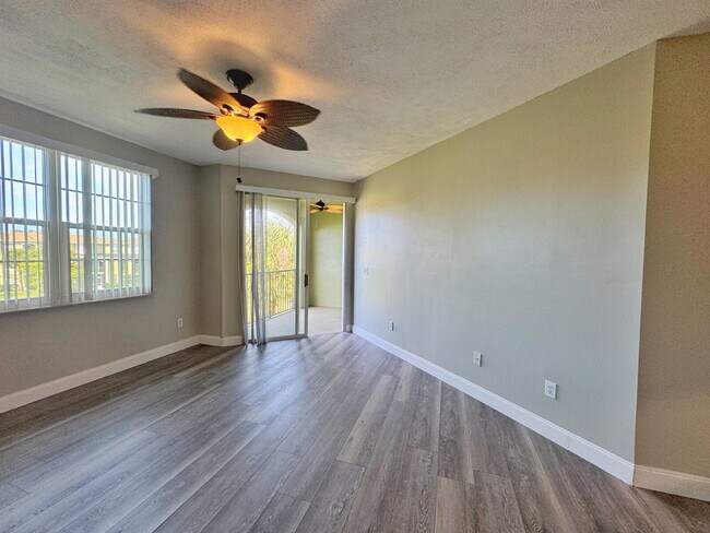 Building Photo - 2 BR / 2 BA Las Palmas Condo!