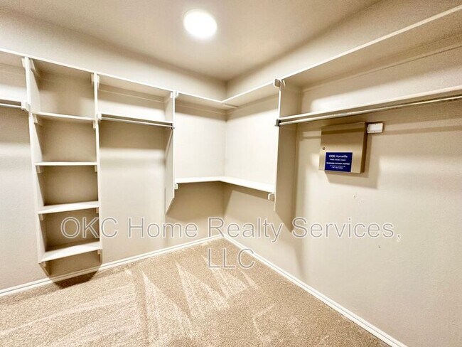 Building Photo - 14001 Korbyn Dr