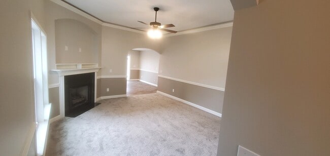 Building Photo - 1852 Rosalyn Dew Dr