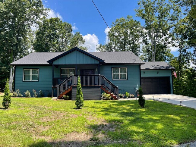 Building Photo - 1395 Willow Creek Ln