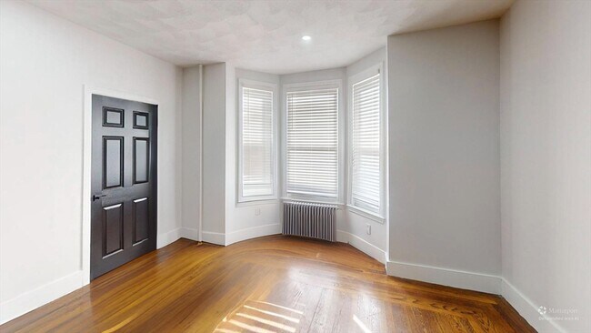 Building Photo - 100 Malden St