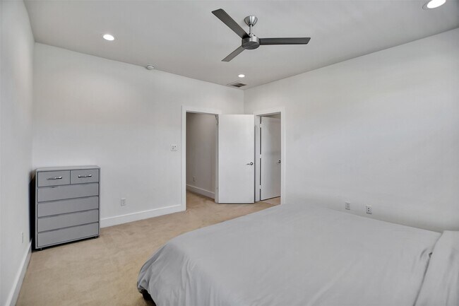 Building Photo - 5507 Robusto Pl