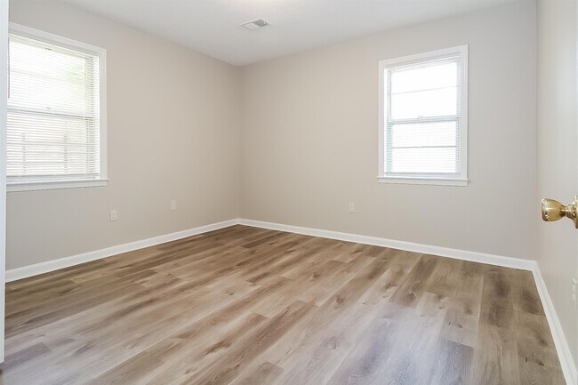 Building Photo - 4334 E Hunters Glen St