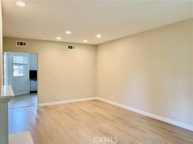 Building Photo - 131 Stepping Stone