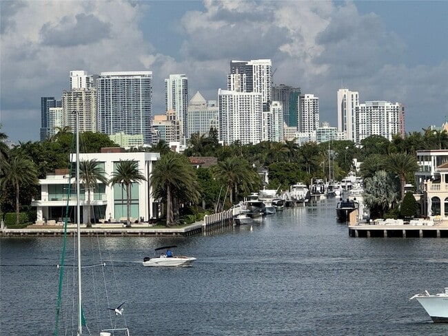 Building Photo - 95 N Birch Rd