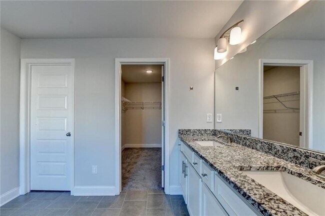 Building Photo - 3855 Brookburn Pk