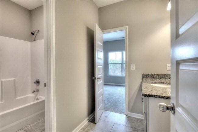 Building Photo - 106 Belmont Ln