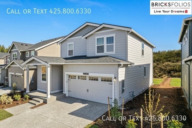Building Photo - Inviting Home in Port Orchard with a Perfe...