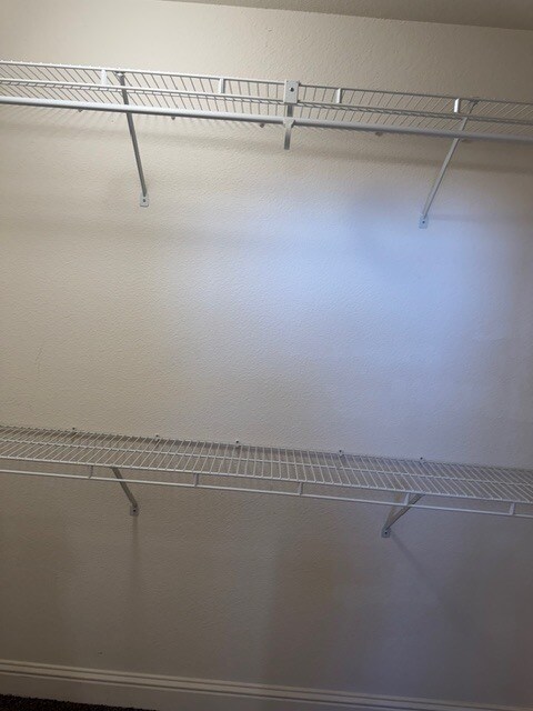 Building Photo - 2829 Hawkins Ln