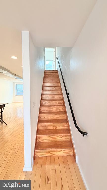 Building Photo - 136 N 3rd St