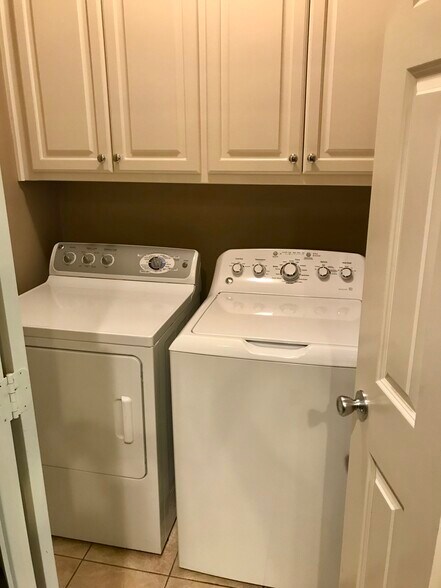 Washer and Dryer included - 11510 Southfork Ave