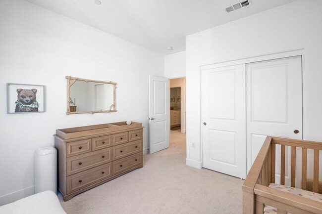 Building Photo - Beautiful 5bed/4bath for Rent Home at Great Park